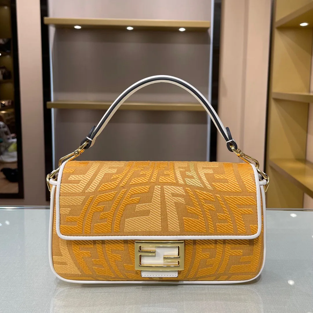 Cheap FENDI BAGUETTE 0118