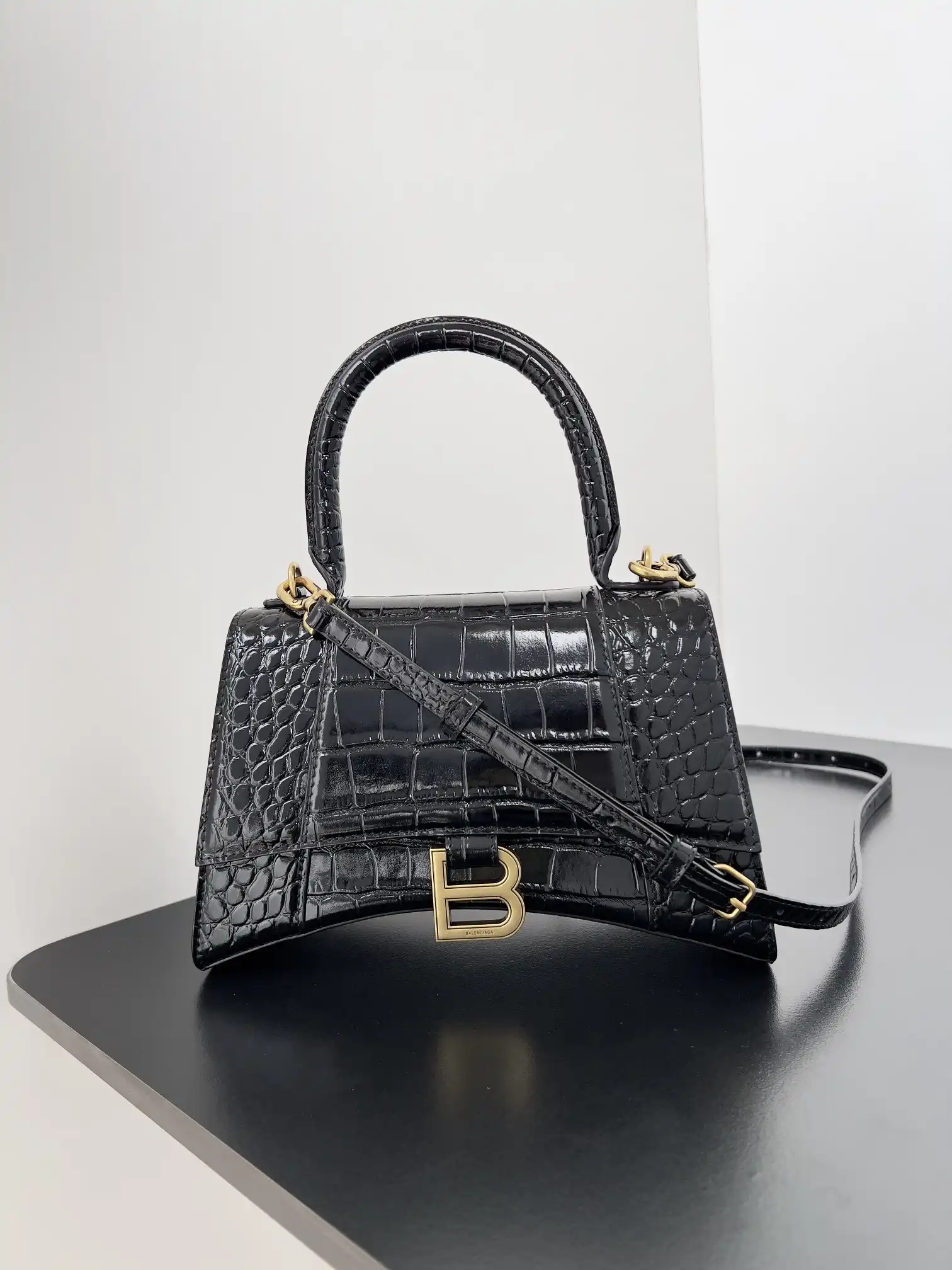 How to buy Cheap Balenciaga Hourglass Bag-23*10*24CM 0122