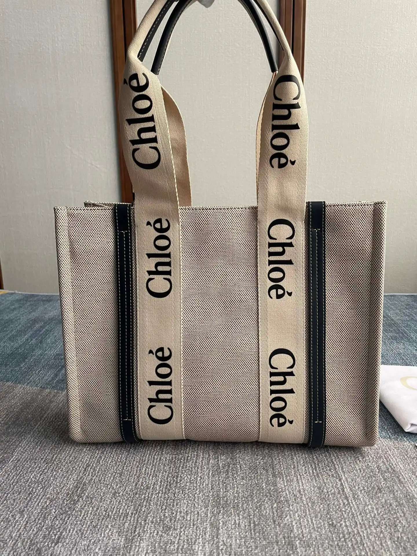 Where to buy Cheap CHLOÉ MEDIUM WOODY TOTE BAG 0125