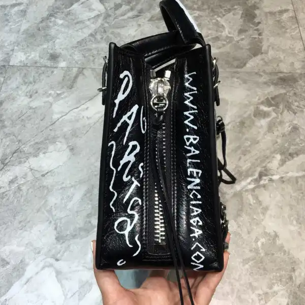 How to buy Cheap BALENCIAGA CLASSIC CITY GRAFFITI 0122