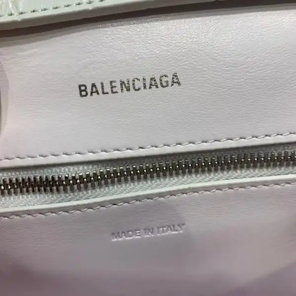 Affordable Cheap BALENCIAGA DOWNTOWN MEDIUM SHOULDER BAG 0122