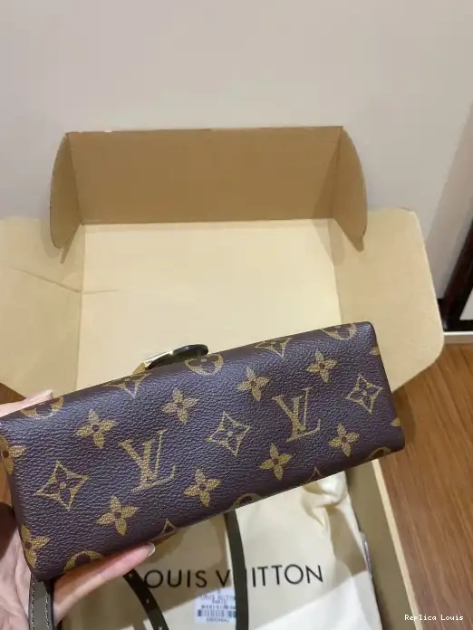 How to buy Cheap VUITTON BB LOUIS LOCKY 0209