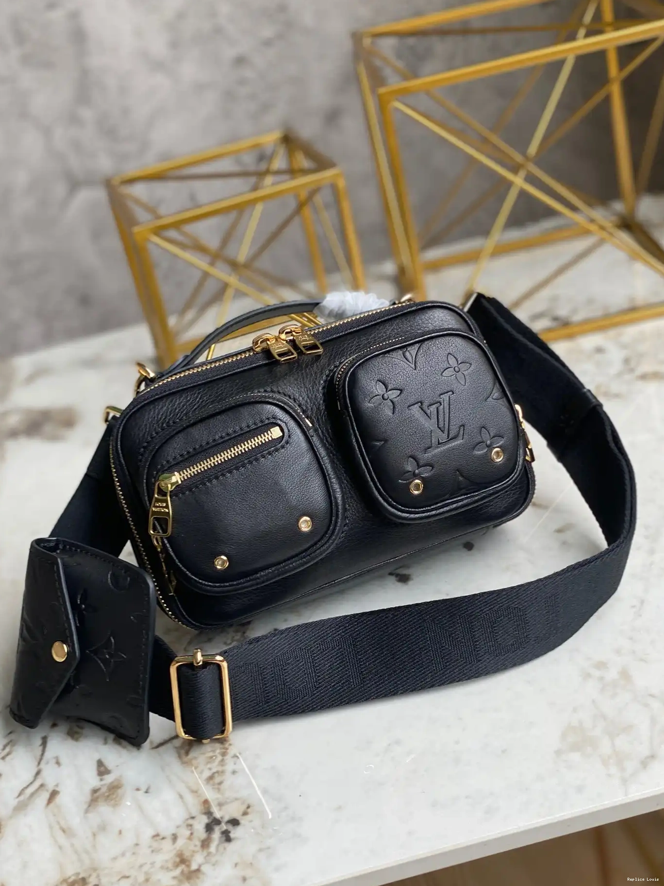 How to buy Cheap LOUIS UTILITY CROSSBODY VUITTON 0226