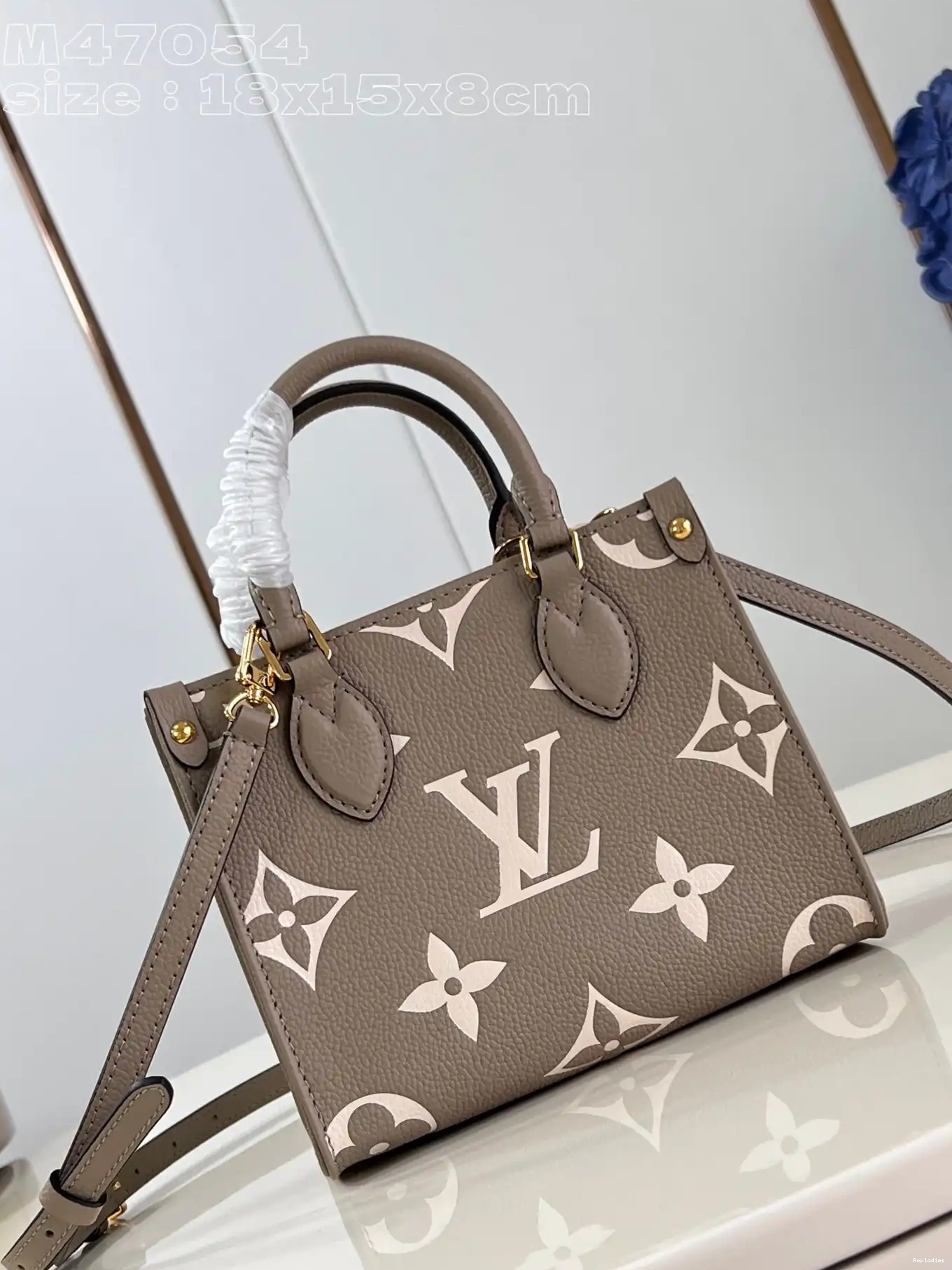 Affordable Cheap ONTHEGO VUITTON BB-18*15*8.5cm LOUIS 0220