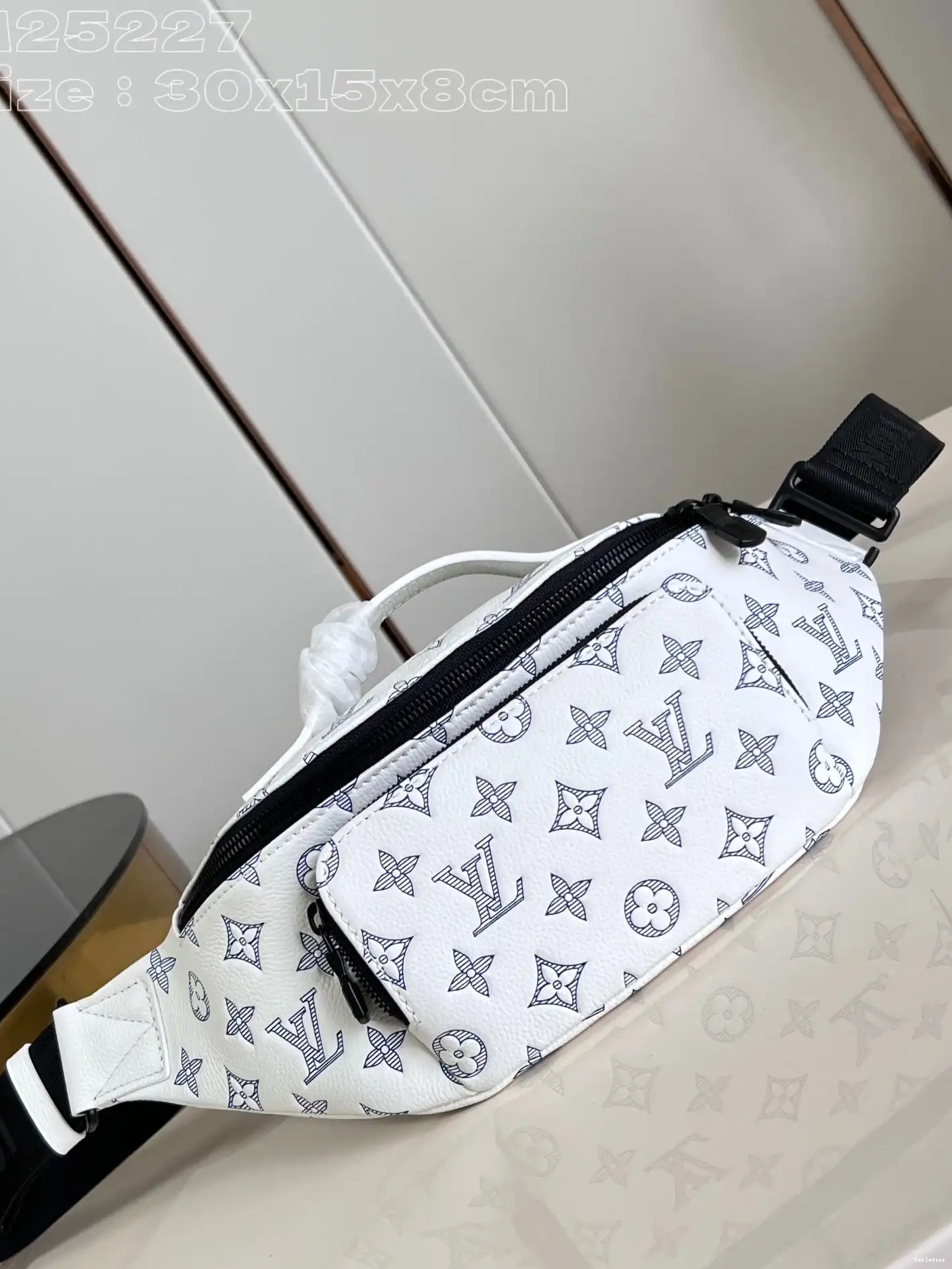 How to buy Cheap Bumbag-30*15*8CM VUITTON Rush LOUIS 0226