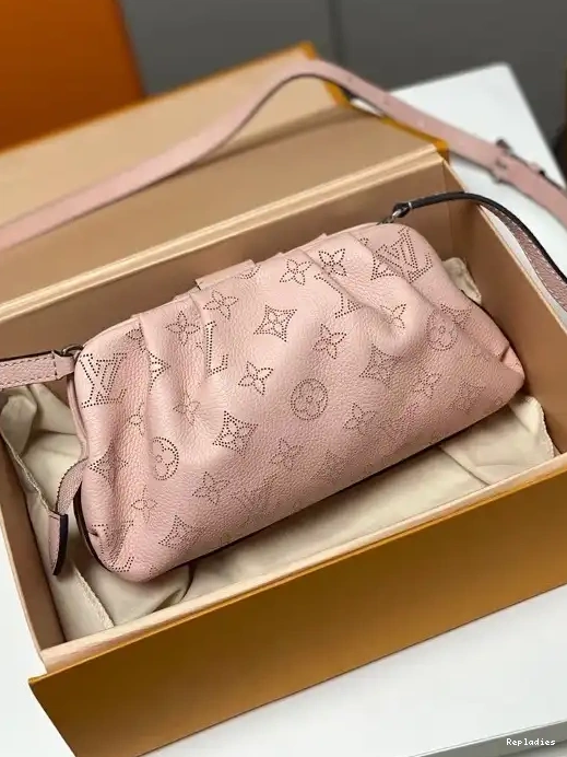 Affordable Cheap MINI POUCH SCALA VUITTON LOUIS 0225