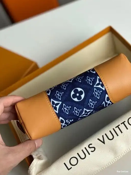 Affordable Cheap VUITTON SINCE COSMETIC PM LOUIS 1854 POUCH 0212