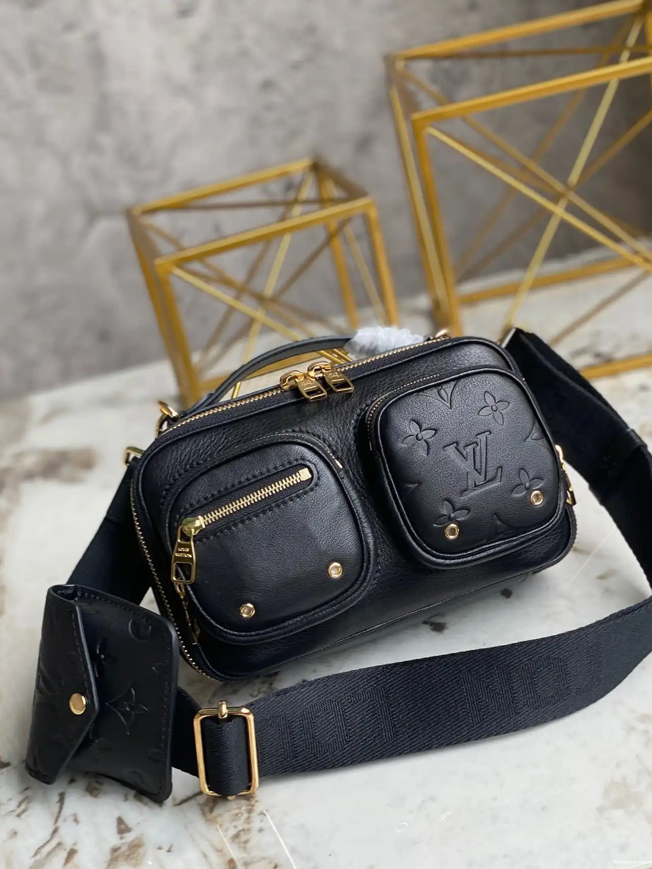 How to buy Cheap LOUIS UTILITY CROSSBODY VUITTON 0226