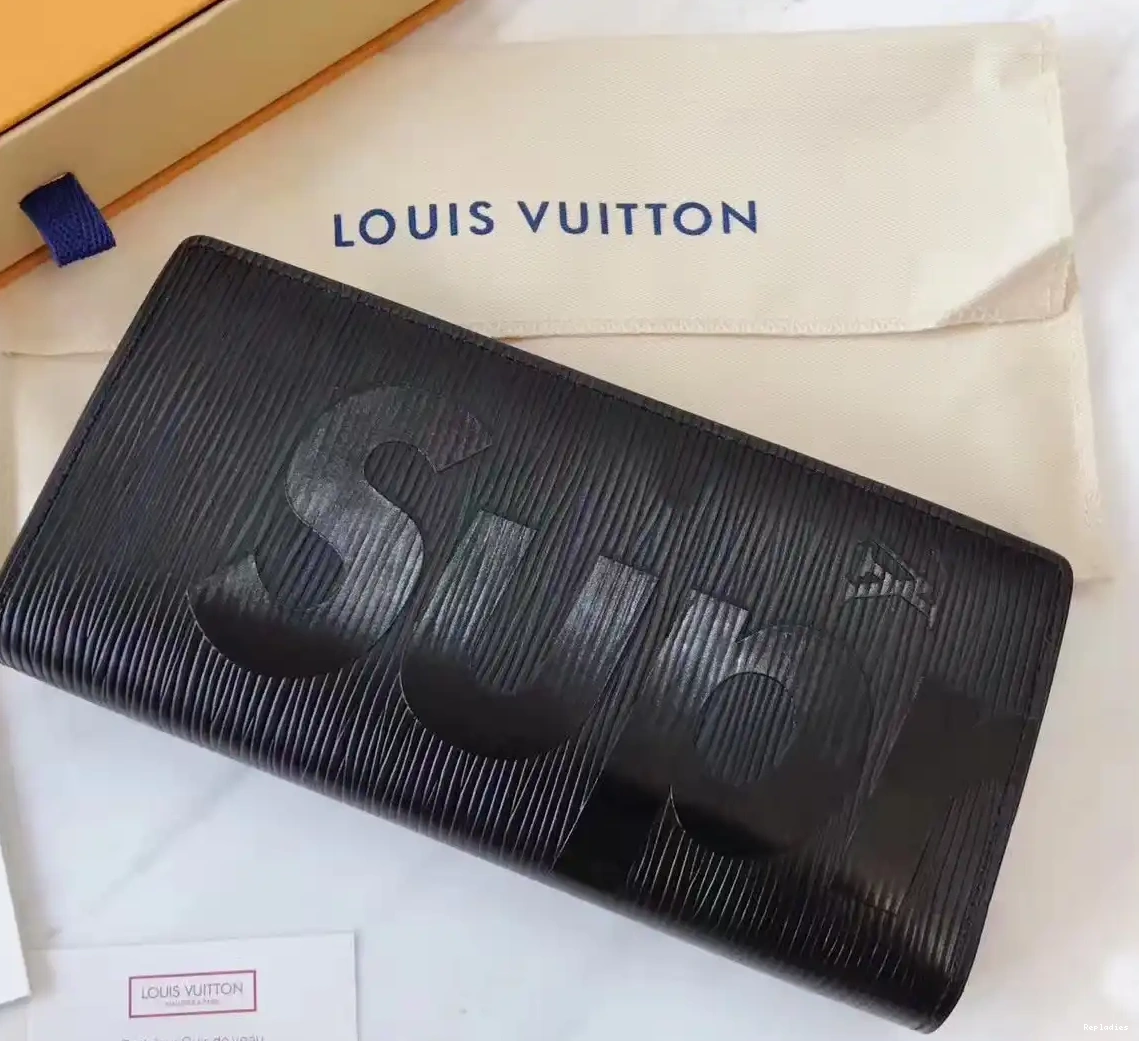 Where to buy Cheap wallet Supreme Louis Vuitton 0312