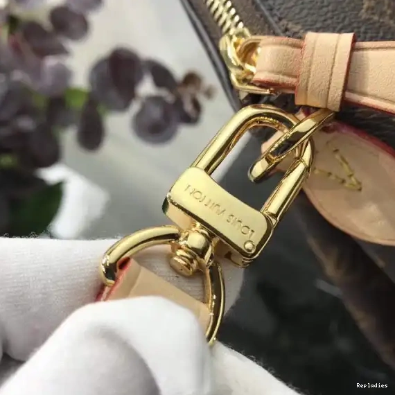 How to buy Cheap MM RIVOLI VUITTON LOUIS 0313