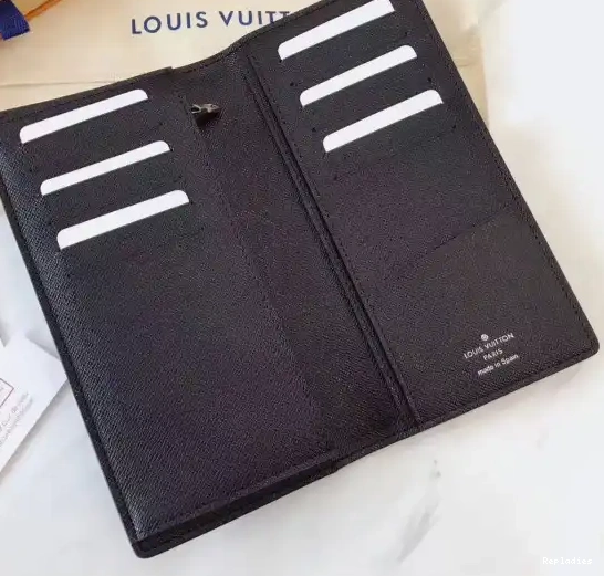 Where to buy Cheap wallet Supreme Louis Vuitton 0312