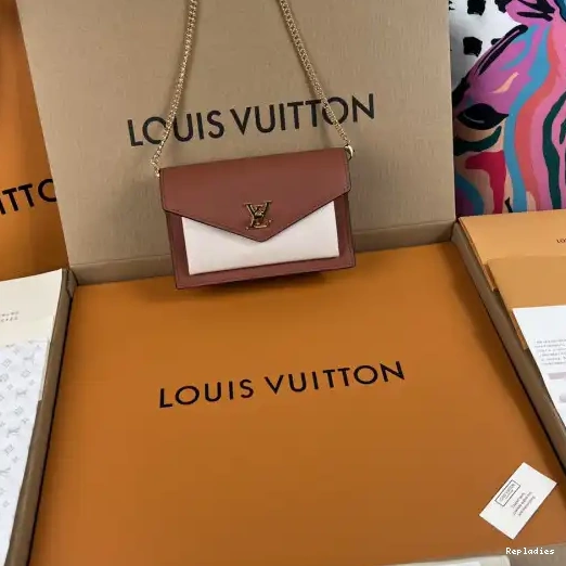 Affordable Cheap LOUIS CHAIN VUITTON MYLOCKME POCHETTE 0303