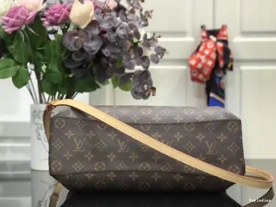 How to buy Cheap MM RIVOLI VUITTON LOUIS 0313